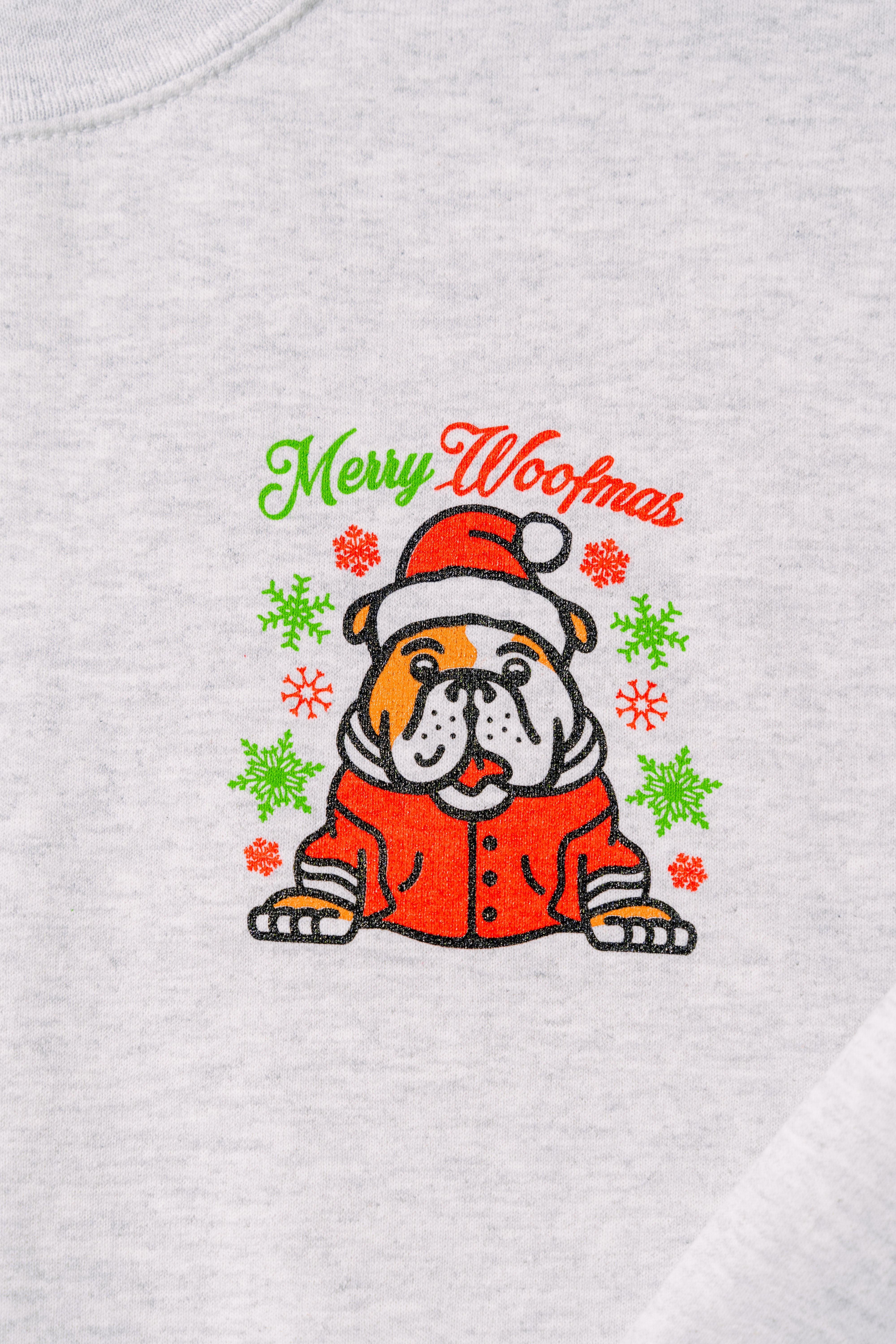 Merry Woofmas English Bulldog Crewneck 🎄🎁